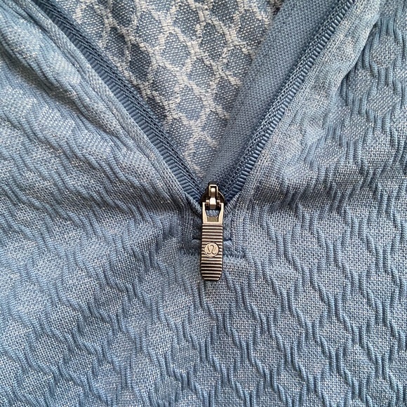 Lululemon athletic long sleeve top - Picture 5 of 6